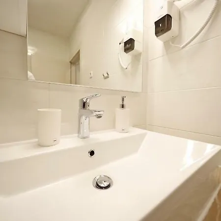 Rose Apartment
