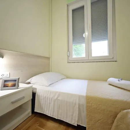 Rose Apartment
